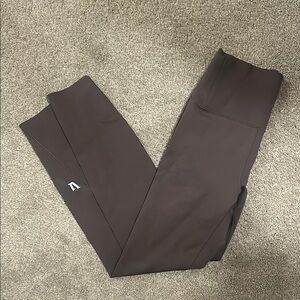 Vuori Pants with Moisture-Wicking Fabric